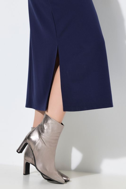 Рокля с елегантна драперия