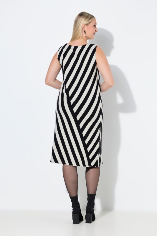 Рокля плетена с райета