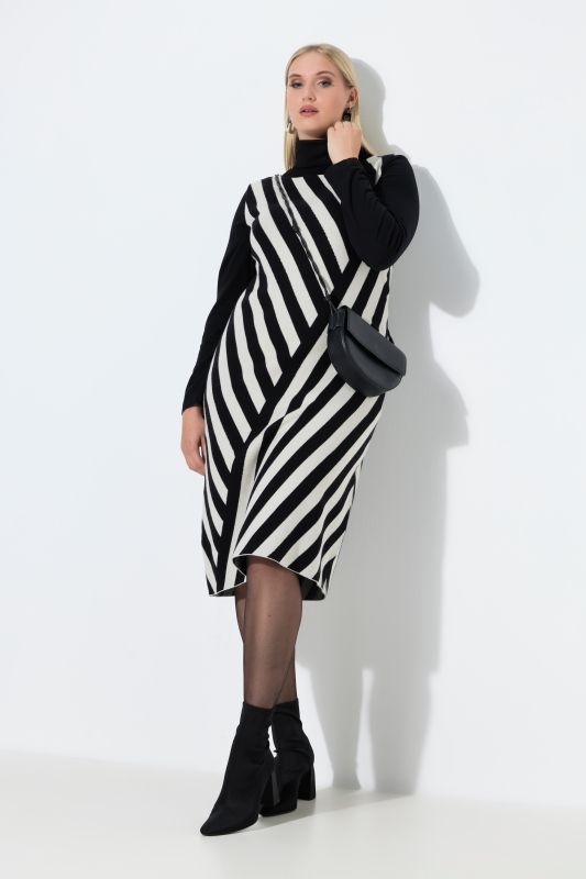 Рокля плетена с райета