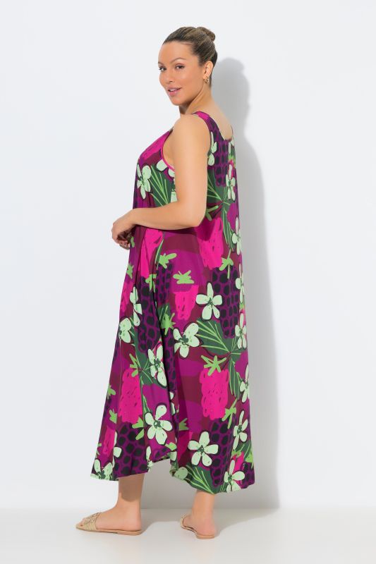 Рокля с принт на горски плодове