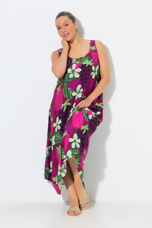 Рокля с принт на горски плодове