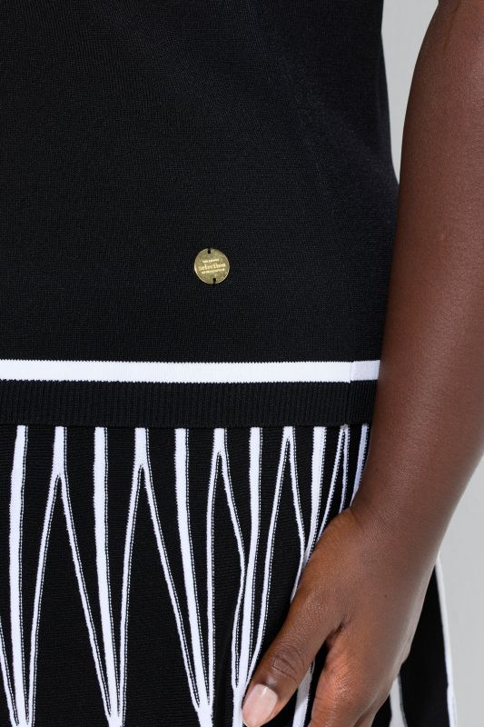 Short Sleeve Ribbed Knit Sweater