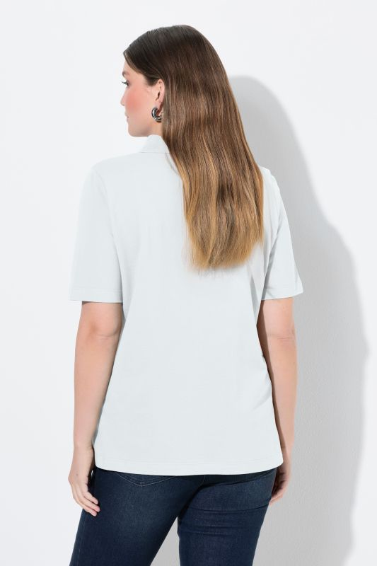 Блуза с яка с копчета