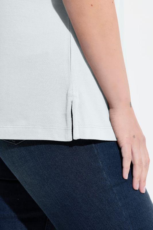 Блуза с яка с копчета