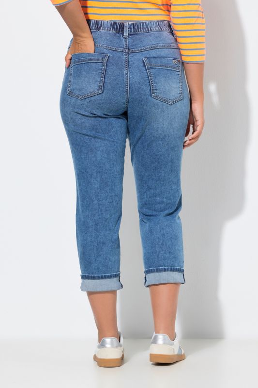 Cuffed Jeans