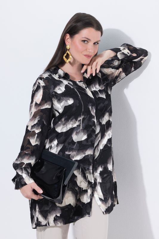 Блуза с модерен принт