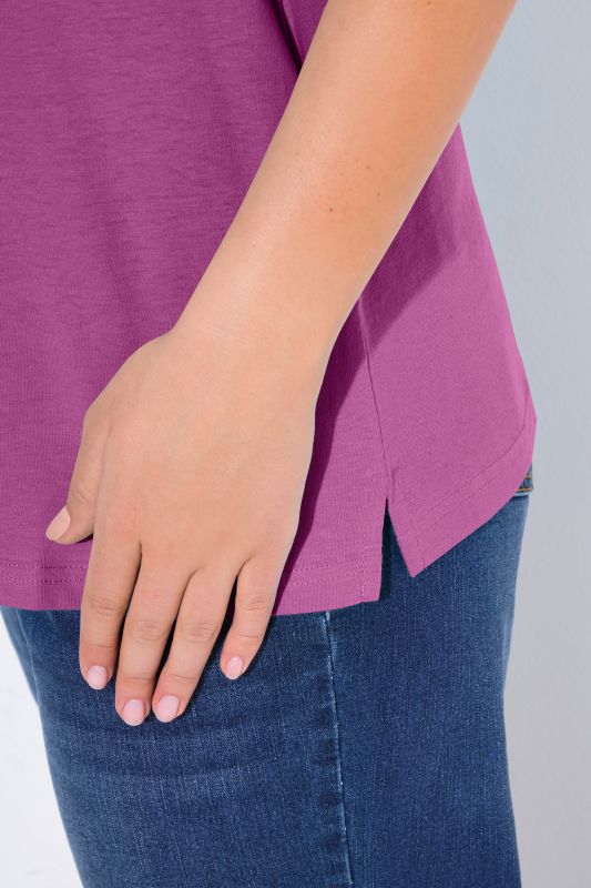 V-Neck Classic Fit Cotton Tank