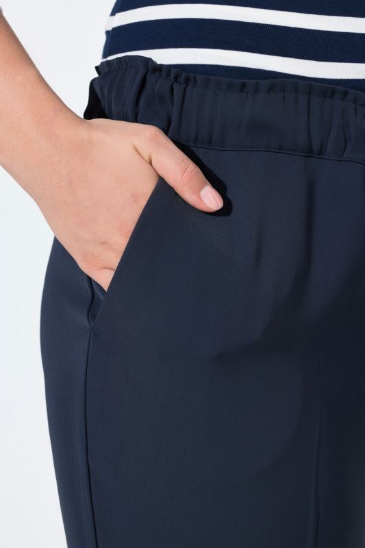 Панталон с прав силует