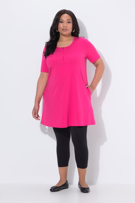 Zipper Neckline Knit Short Sleeve Pocket Tunic
