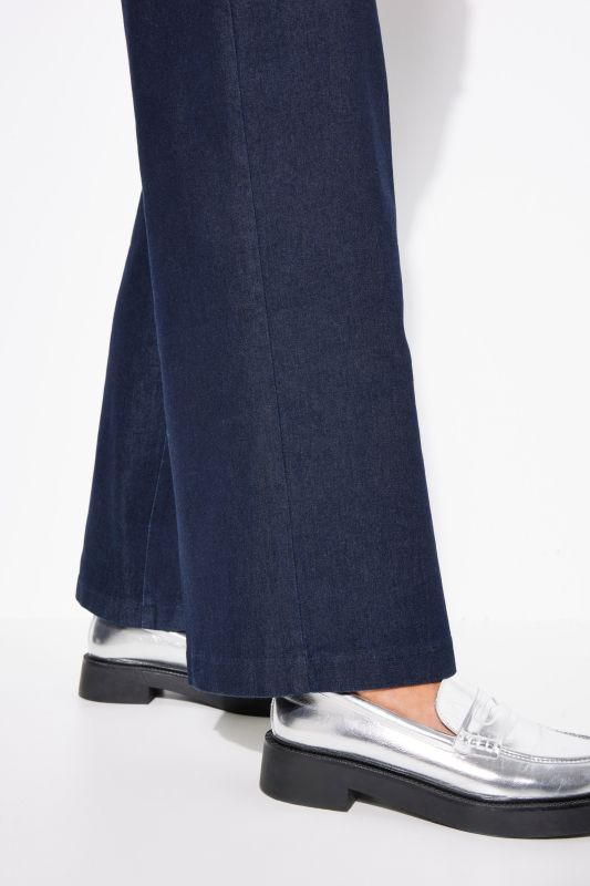 Дънки тип Mary с широки крачоли