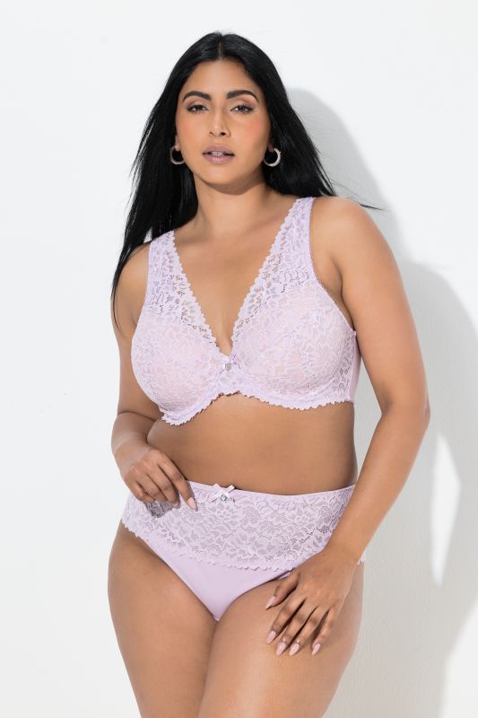 Прашки с флорална дантела