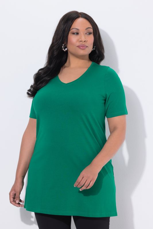 Short Sleeve V-Neck Knit Tunic