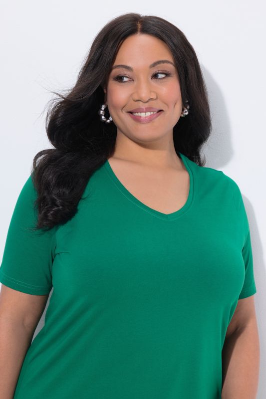 Short Sleeve V-Neck Knit Tunic