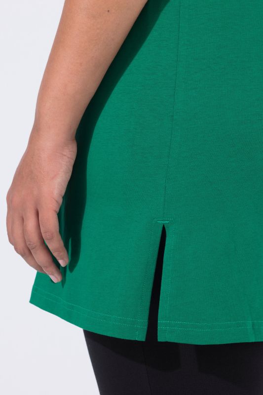 Short Sleeve V-Neck Knit Tunic