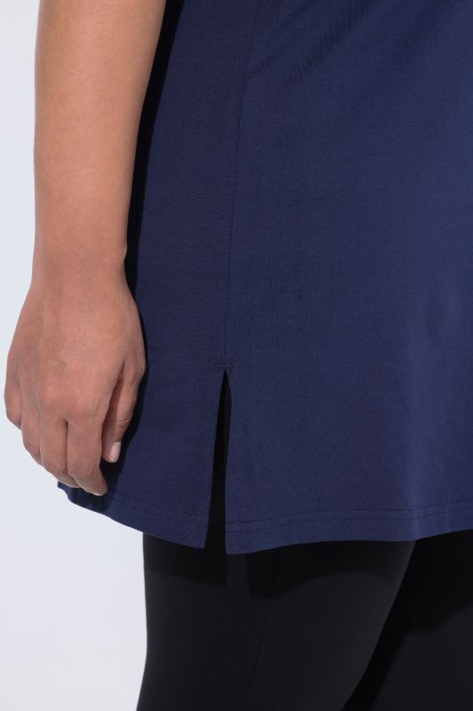 Short Sleeve V-Neck Knit Tunic