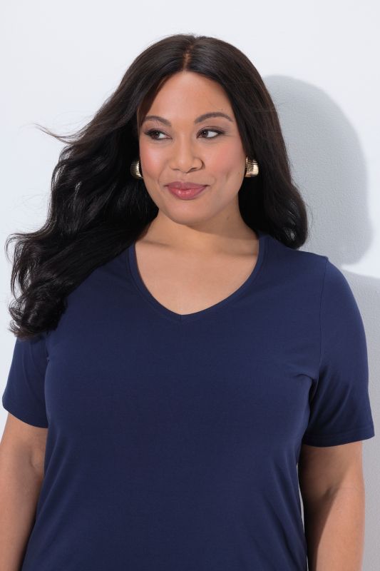 Short Sleeve V-Neck Knit Tunic