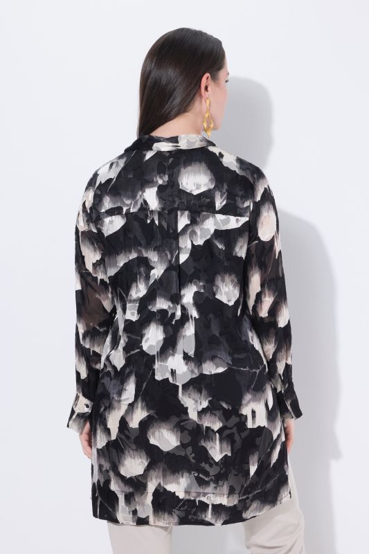 Блуза с модерен принт