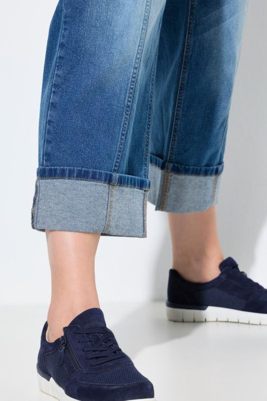 Дънки с декоративни шевове