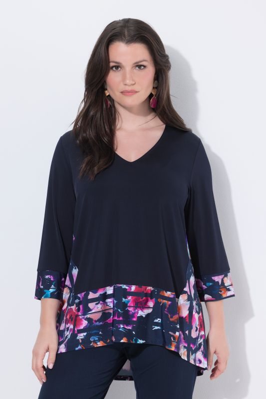 Border Print Stretch Knit Slinky Top