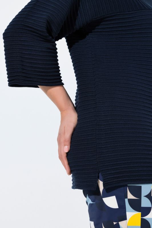 Суитчър с микс от материи