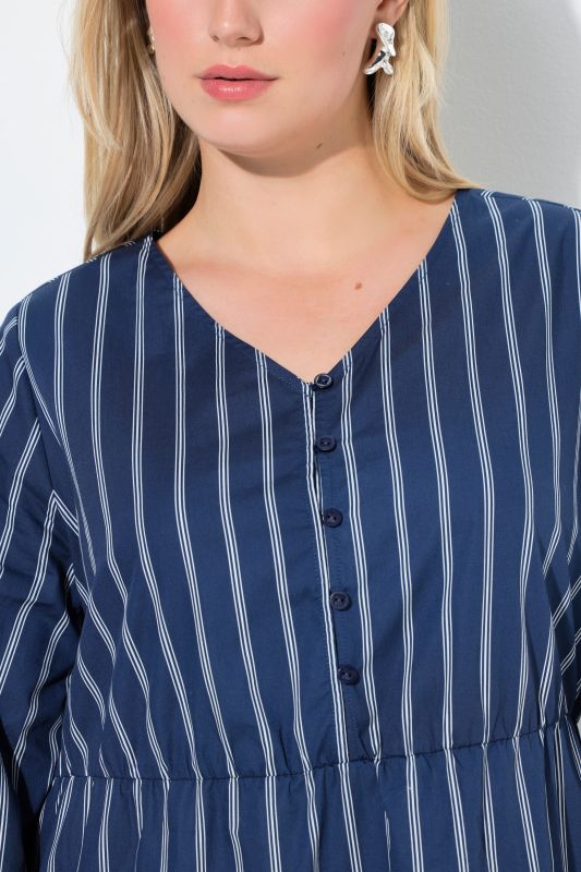 Рокля с райета и връзки