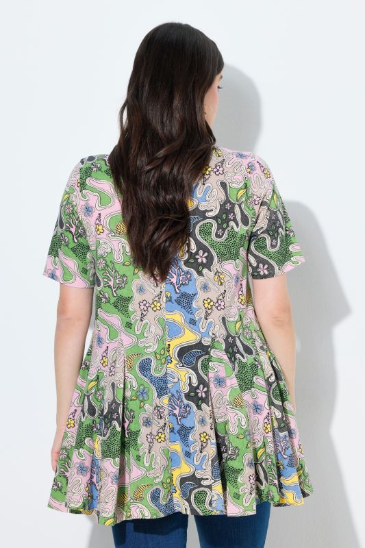 Туника с вълнообразен цветен принт