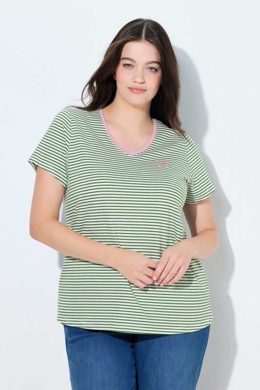 Тениска с райета и къси ръкави