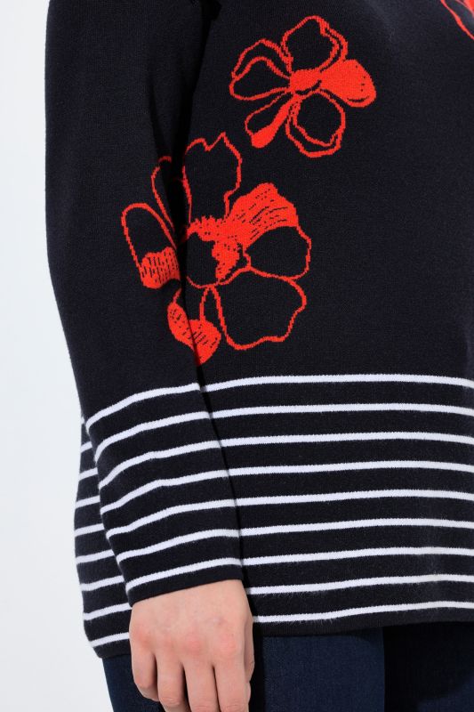 Пуловер с райета и цветя