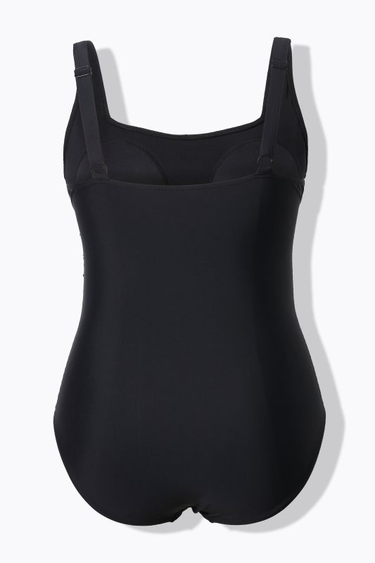 Бански с къдрави акценти