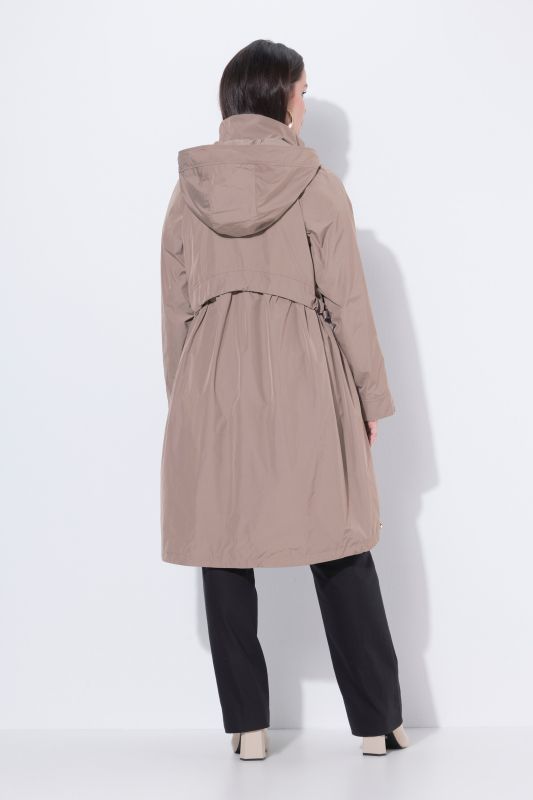 Палто за дъжд с кръстосващи се шевове