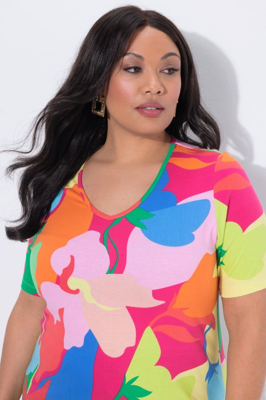 Тениска с абстрактен флорален принт