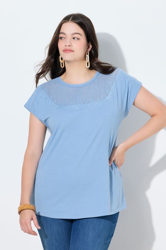 Тениска с мрежесто деколте