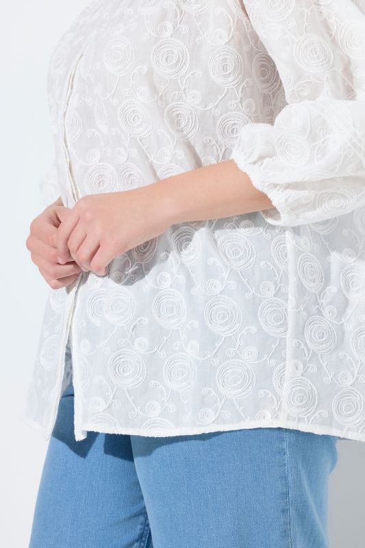 Риза с бродерия на рози