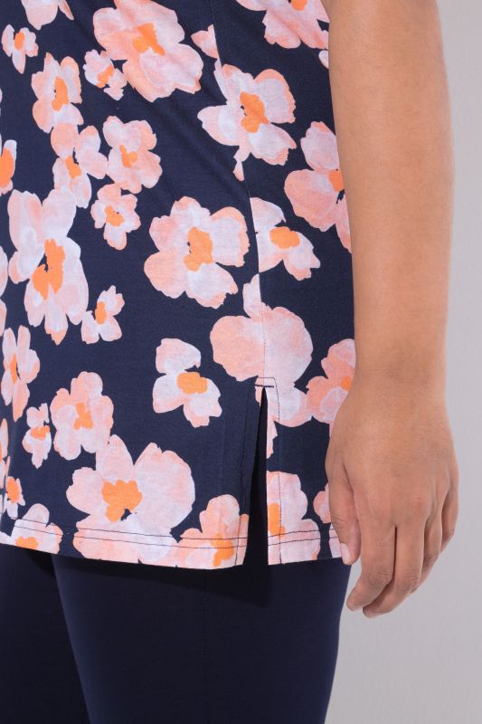 Тениска с черешови цветове