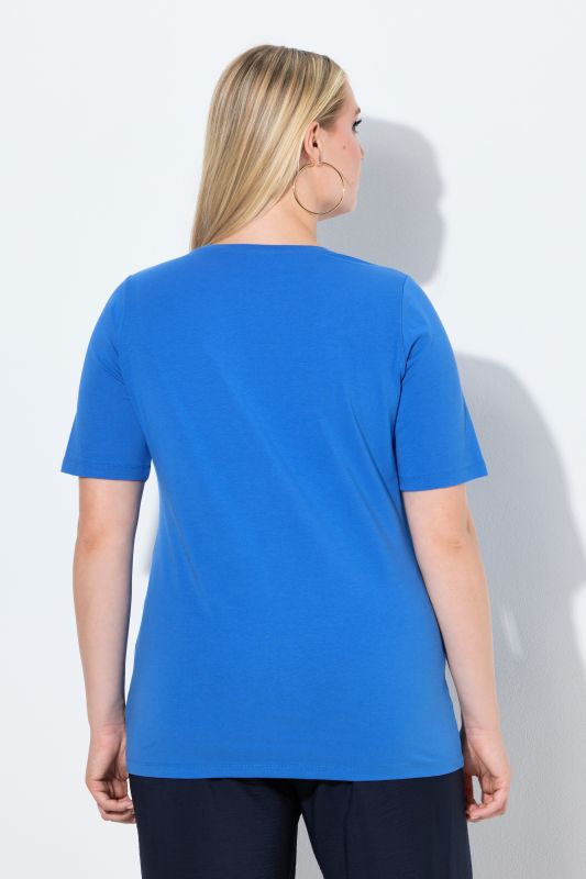 Тениска едноцветна с изчистена визия