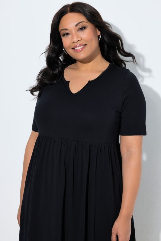 Рокля в черно