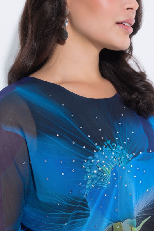 Блуза от шифон с акцент на цвете