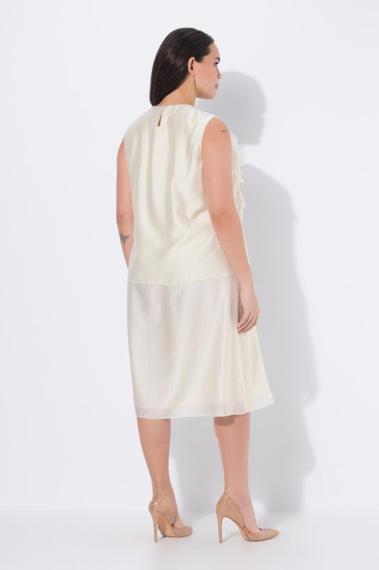 Рокля с шифон и флорален детайл