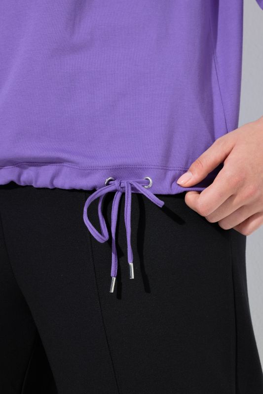 Блуза с цвете от кристали