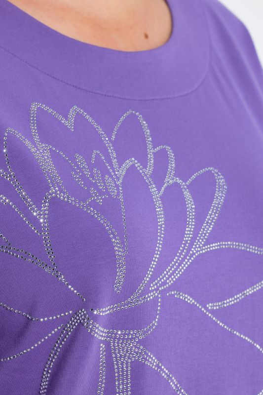 Блуза с цвете от кристали