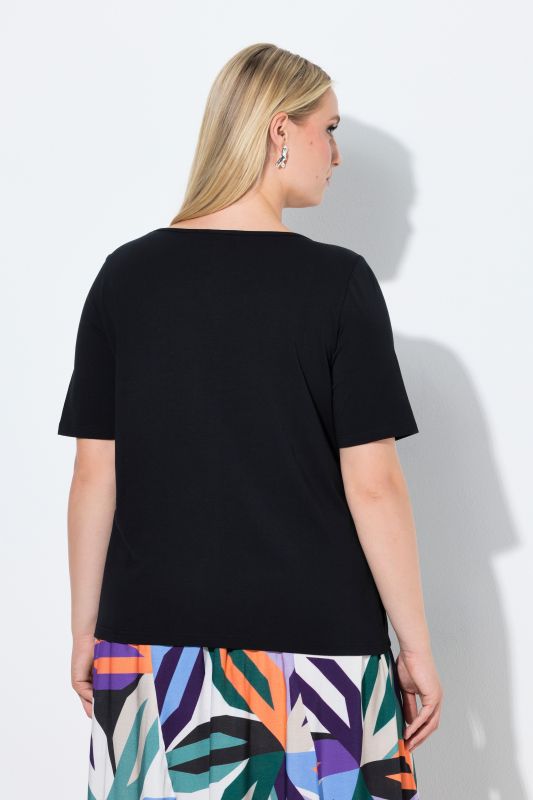 Тениска с асиметрично деколте