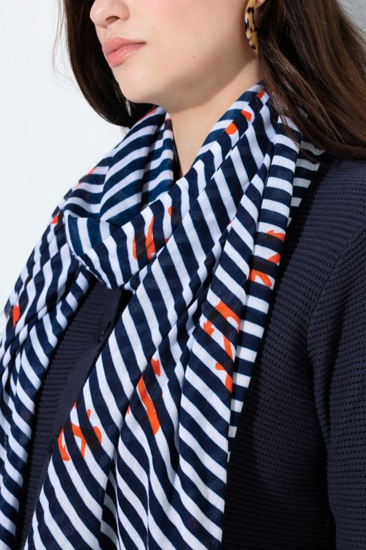 Шал с принт на котва