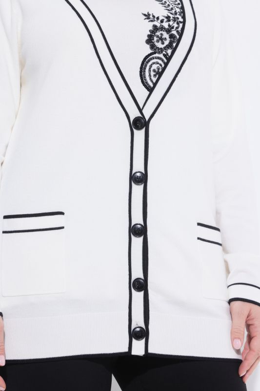 Жилетка с контрастни кантове