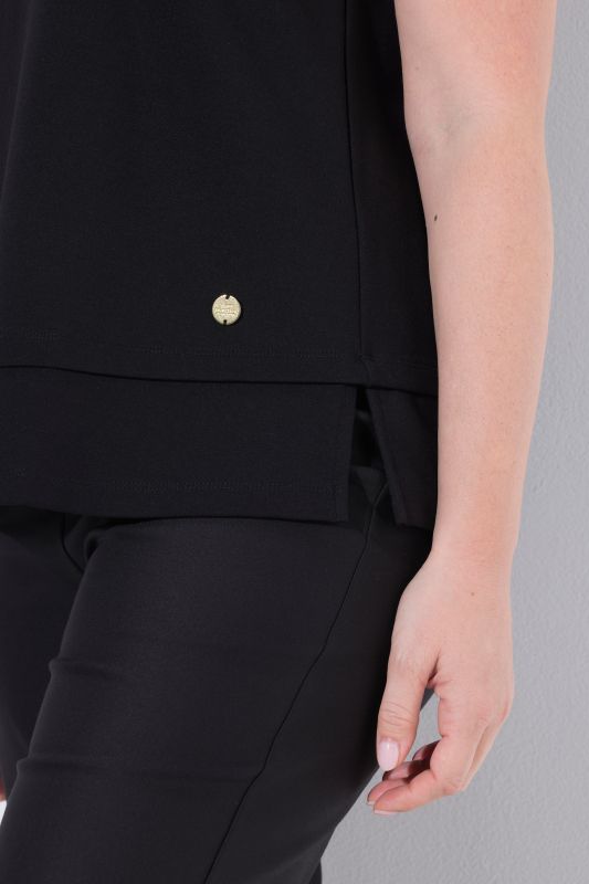 Потник с V-образно деколте