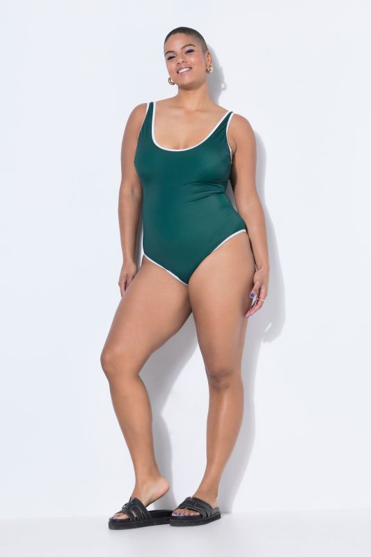 Бански с раиран акцент