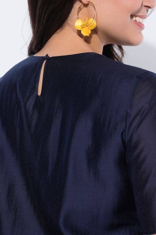 Блуза с шифон и флорален акцент