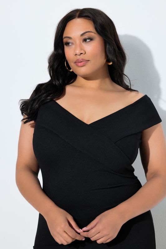 Рокля с цепка за официални поводи