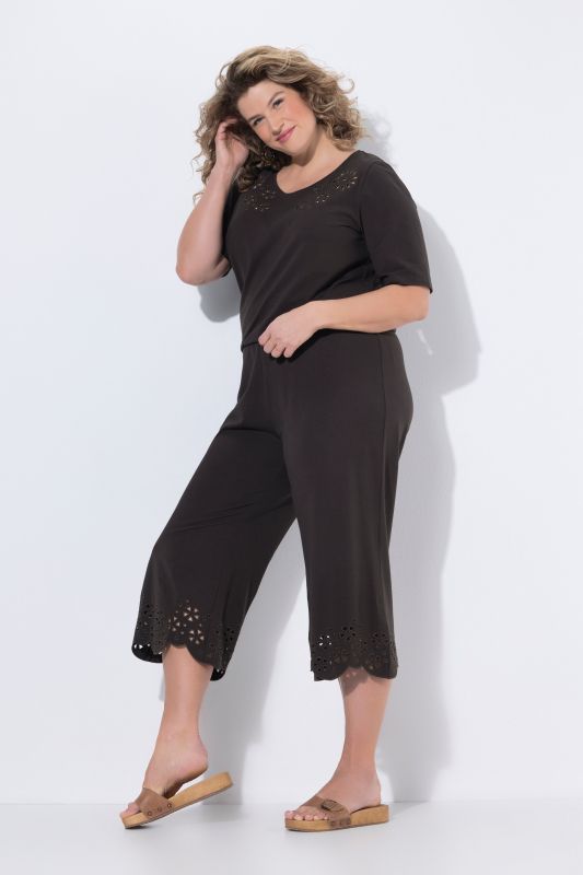 Панталон 7/8 с флорална бродерия