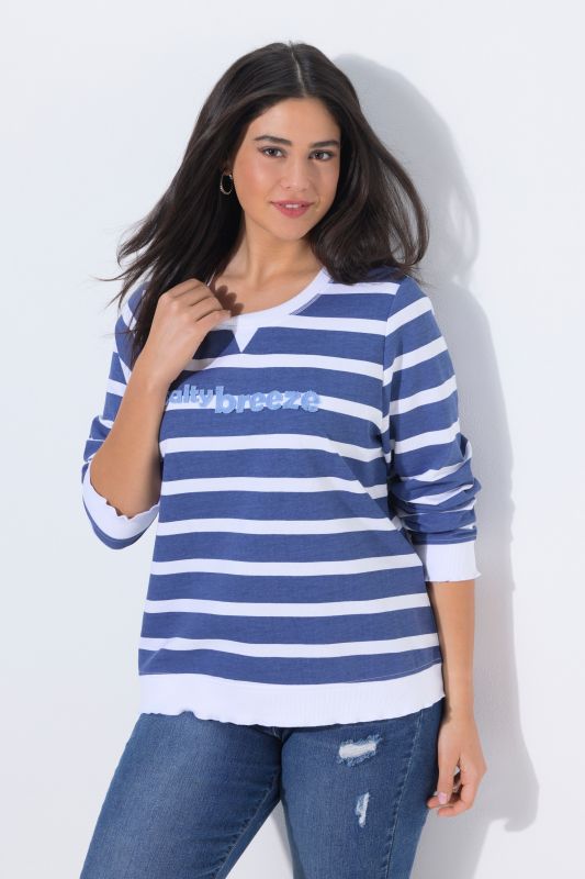 Суитчър с надпис и райета