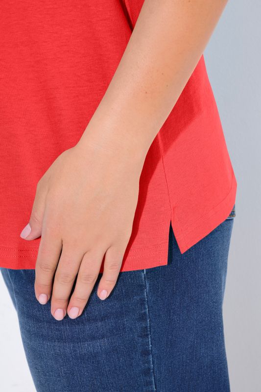 V-Neck Classic Fit Cotton Tank